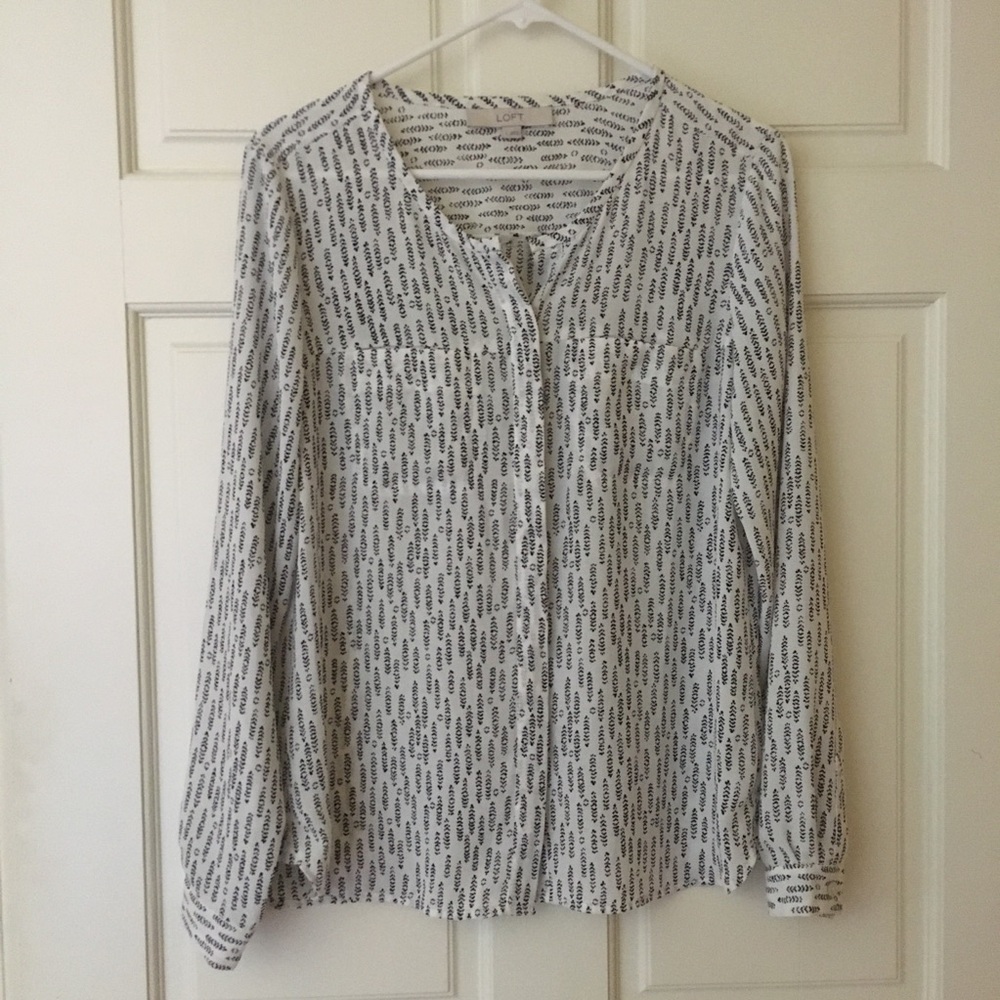LOFT (S) Top Women’s Size Small Long Sleeve Relaxed Fit Buttons Slouchy Pockets
